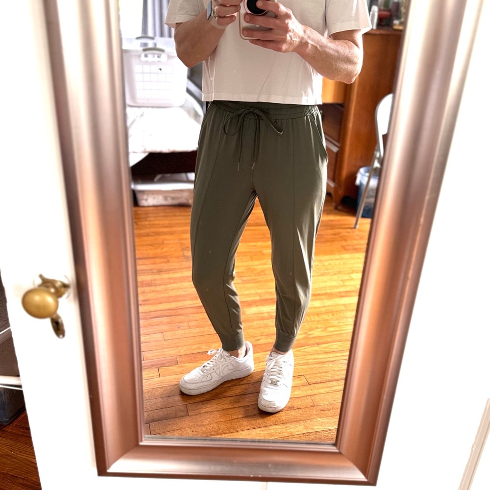 Abercrombie size XS slim fit travel joggers, green color